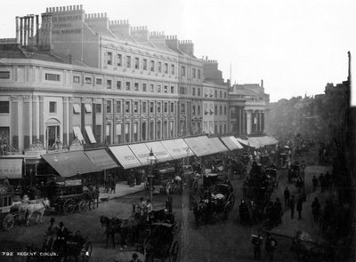 Regent Circus, Londra, c.1890 da English Photographer